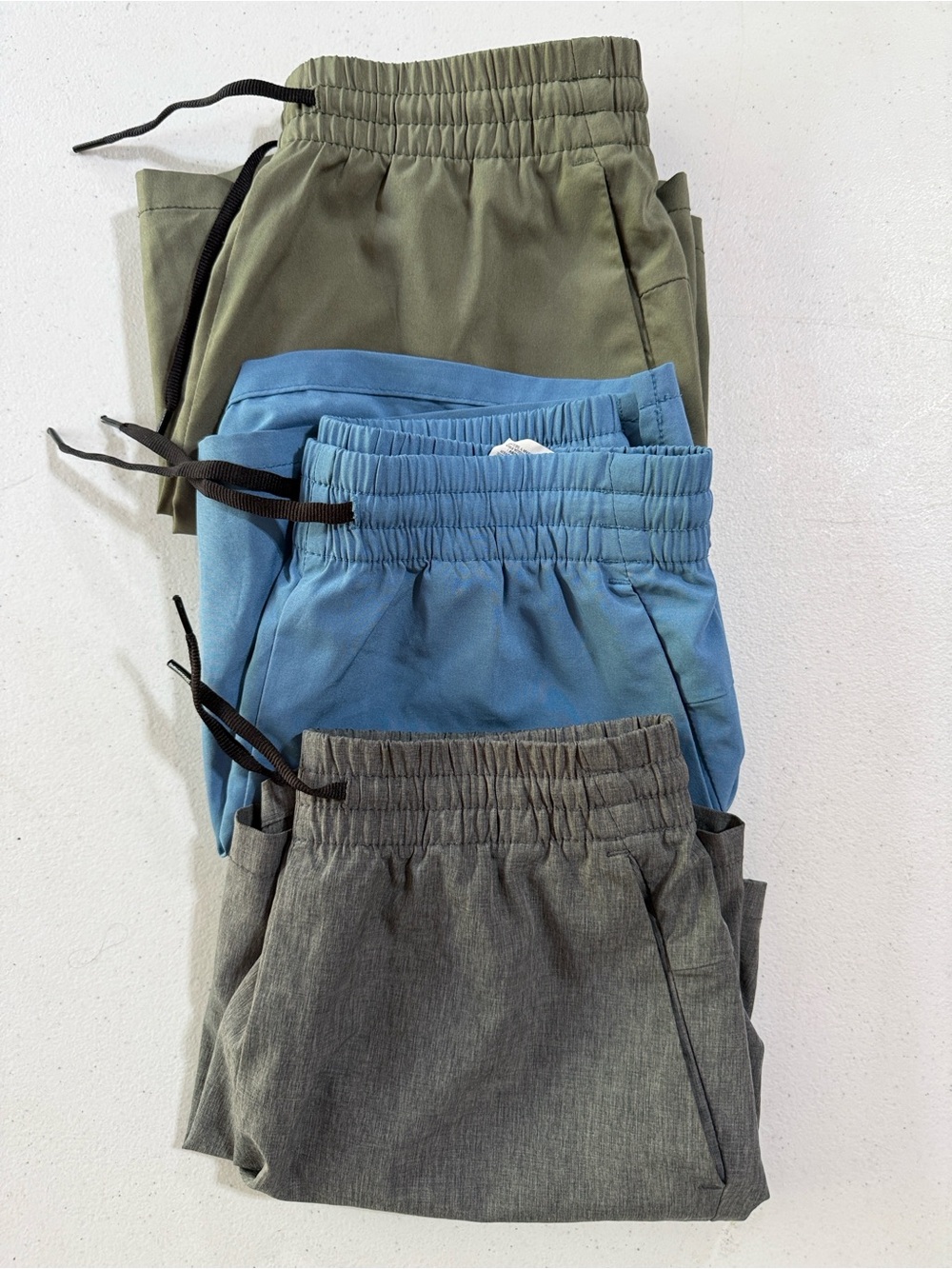 3 pair Drawstring Waist Shorts Olive, Blue, Gray Old Navy Boy’s Size Medium (8)